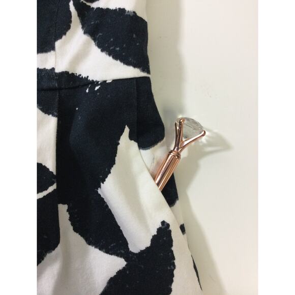 EXPRESS DESIGN STUDIO SZ 10 L Black White Floral Strapless Mini Dress B24 - Picture 7 of 8